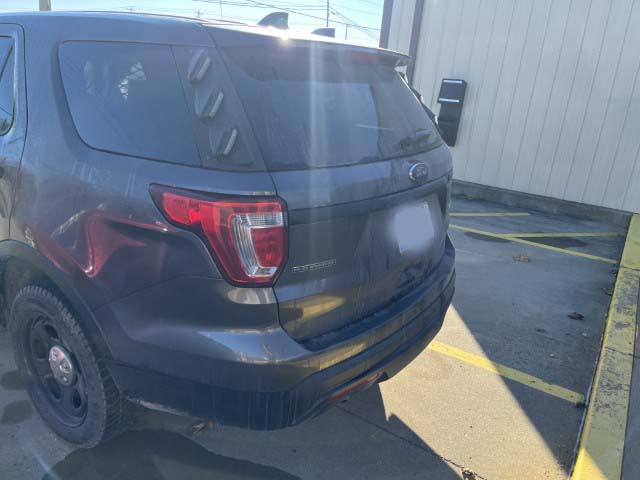 2017 Ford Explorer Police Unit - Image 12