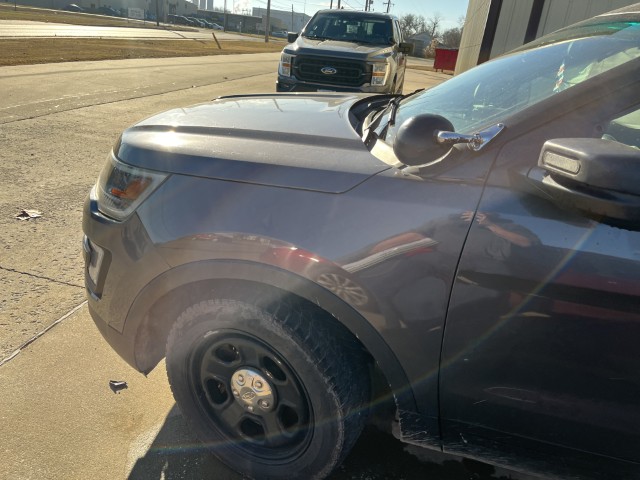 2017 Ford Explorer Police Unit - Image 4