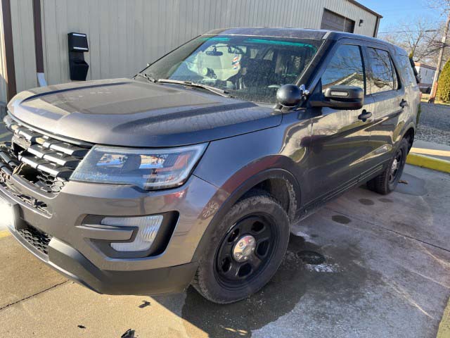 2017 Ford Explorer Police Unit - Image 5