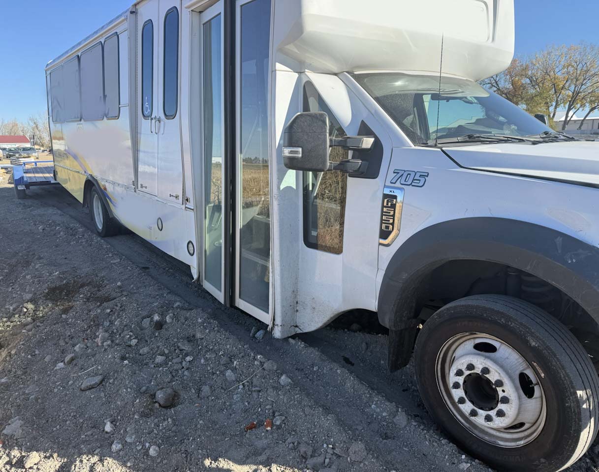2017 Ford F-550 Transit Bus - Image 3