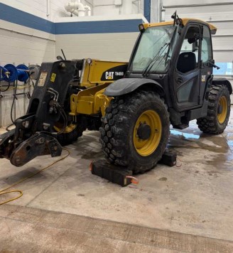 2018 Caterpillar TH408D Telehandler