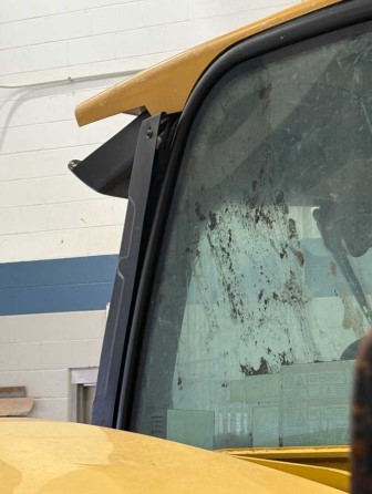 2018 Caterpillar TH408D Telehandler - Image 15