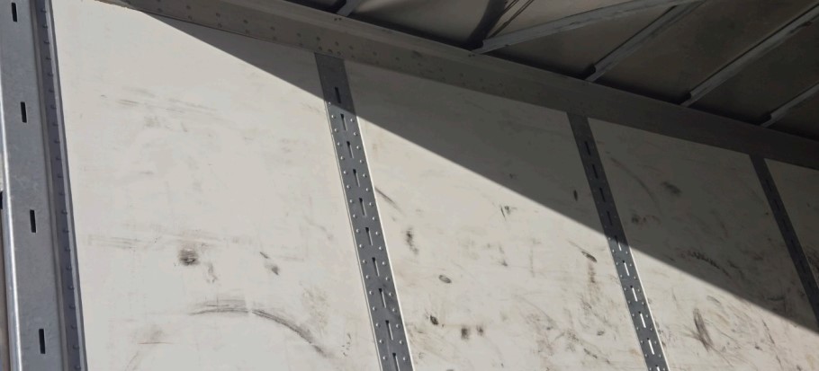 2018 Hyundai Dry Van Trailer - Image 11