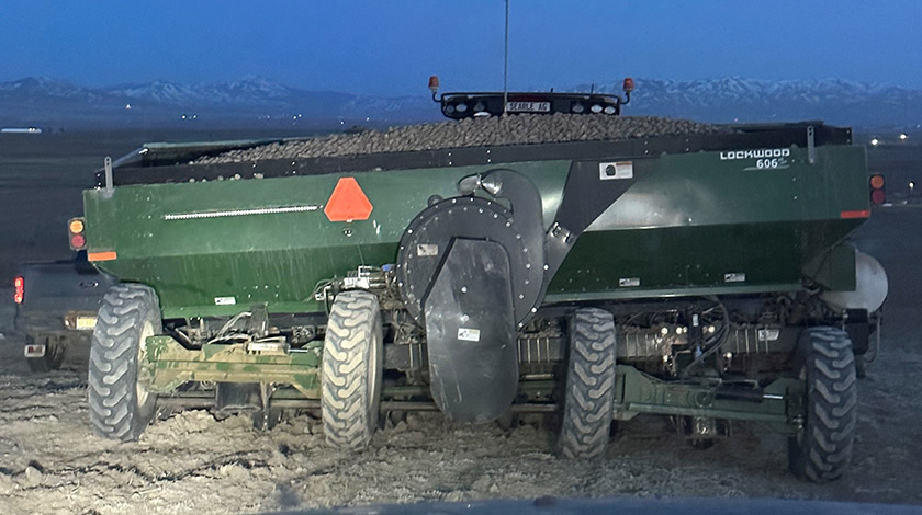 2018 Lockwood 606 Planter - Image 4