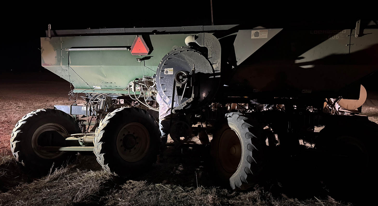 2018 Lockwood 606 Planter - Image 5