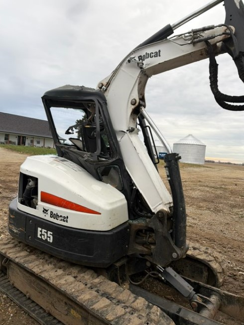 2019 Bobcat E55 Mini Excavator - Image 3