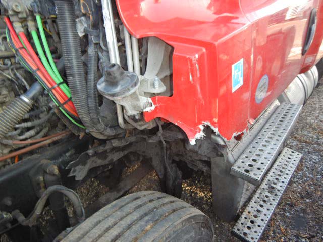 2019 Freightliner Cascadia - Image 17