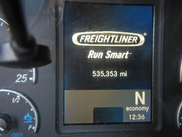2019 Freightliner Cascadia - Image 21