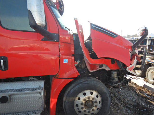 2019 Freightliner Cascadia - Image 5