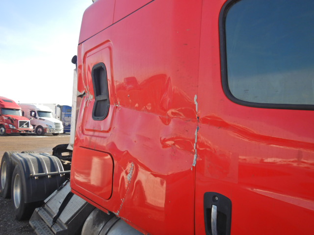 2019 Freightliner Cascadia - Image 7