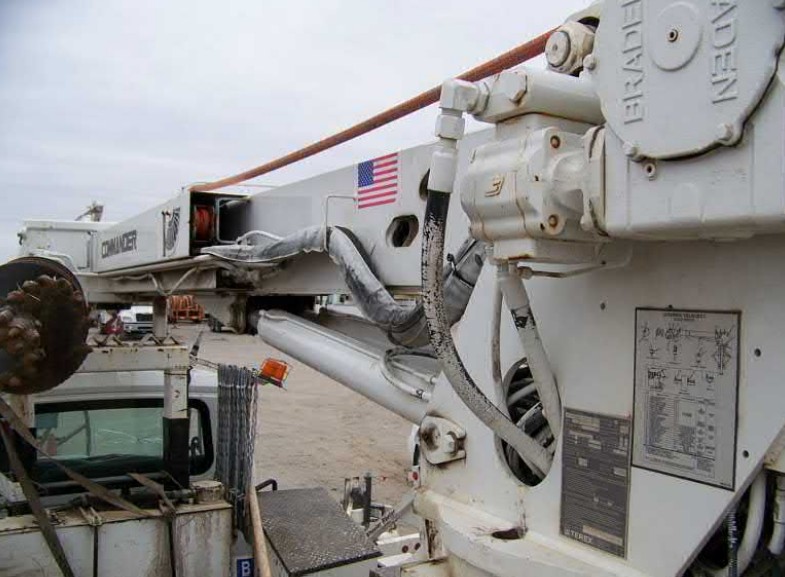 2019 International MA025 Derrick Digger - Image 25