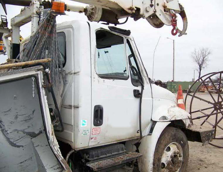 2019 International MA025 Derrick Digger - Image 3