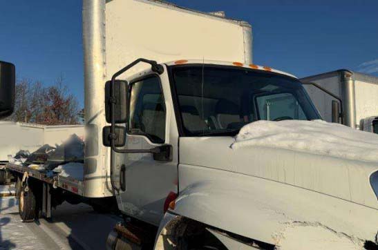 2019 International MV607 Box Truck - Image 3