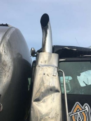 2019 Peterbilt 389 6 x 4 Glider Tank Truck - Image 20