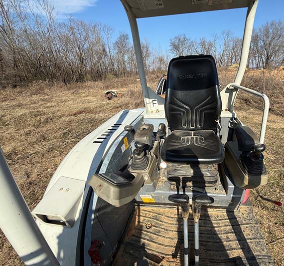 2019 Takeuchi TB235-2 Excavator - Image 17