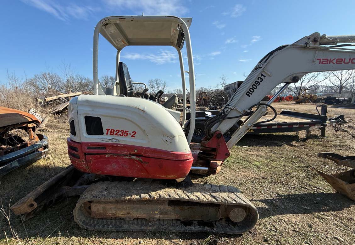 2019 Takeuchi TB235-2 Excavator - Image 6