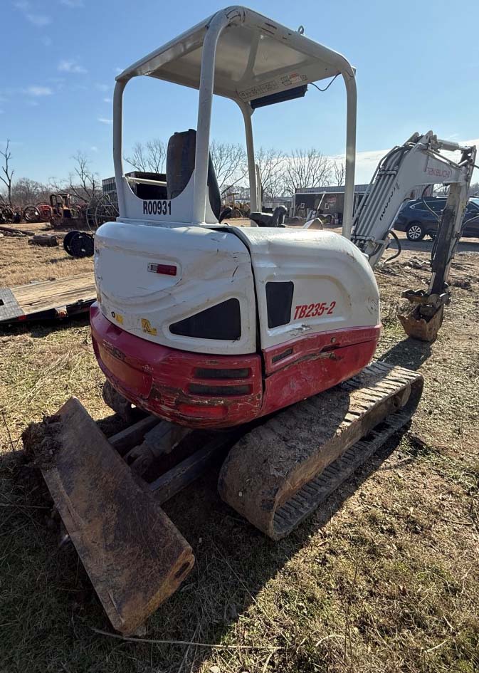 2019 Takeuchi TB235-2 Excavator - Image 8