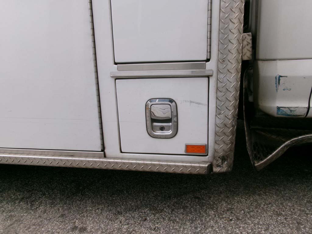 2020 Ford F-350 Ambulance - Image 16