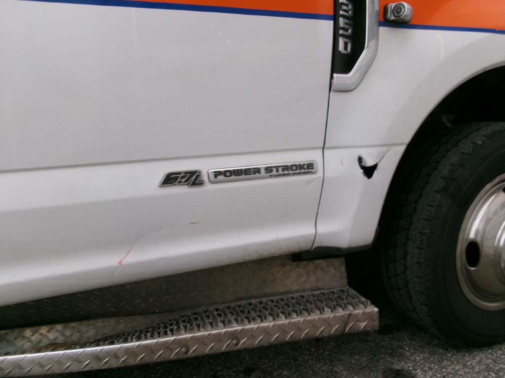 2020 Ford F-350 Ambulance - Image 14