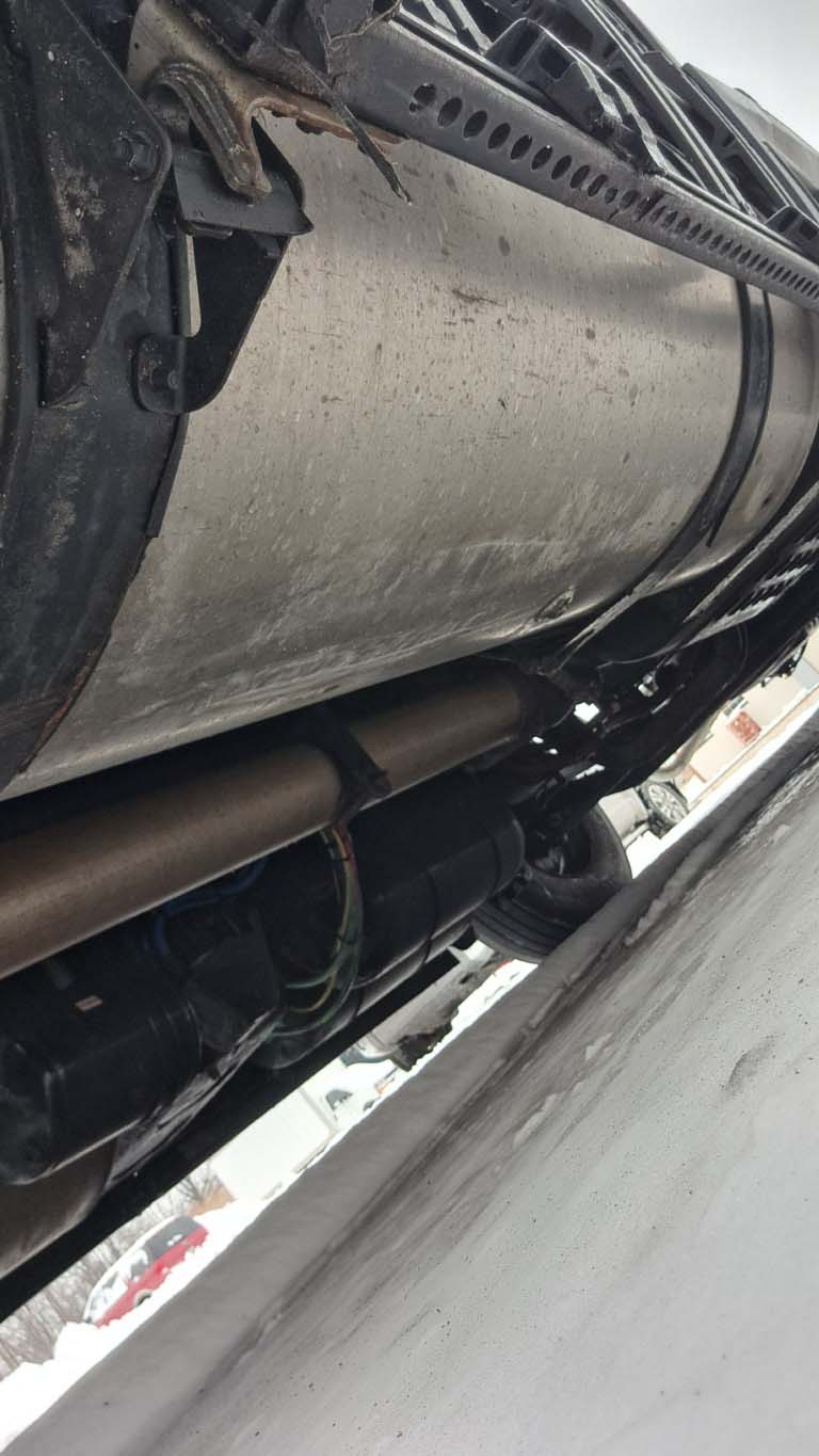 2020 Freightliner Cascadia - Image 9