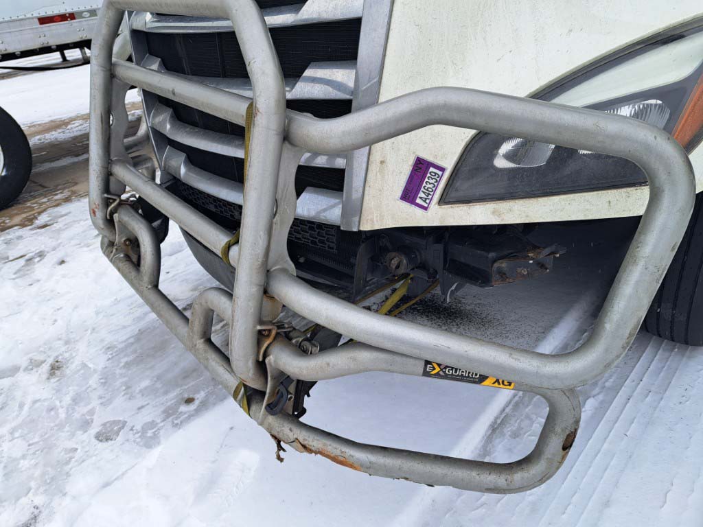 2020 Freightliner Cascadia - Image 11