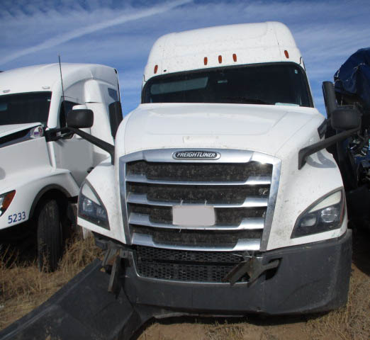 2020 Freightliner Cascadia - Image 2