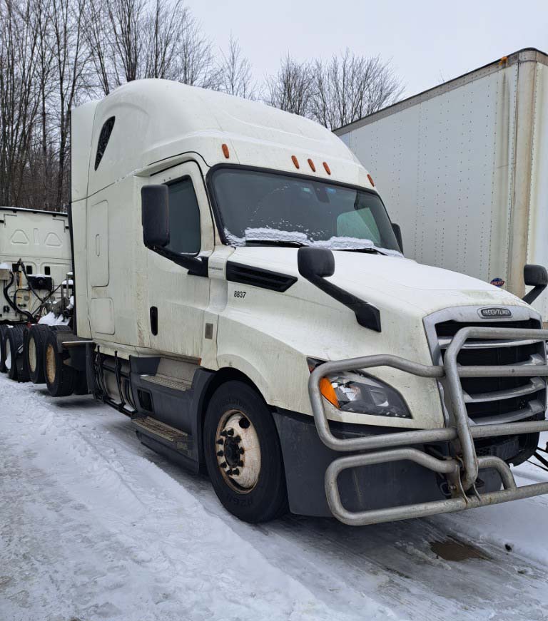2020 Freightliner Cascadia - Image 4