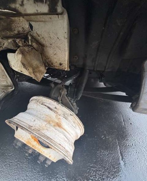 2020 International MV607 Reefer Box Truck - Image 10