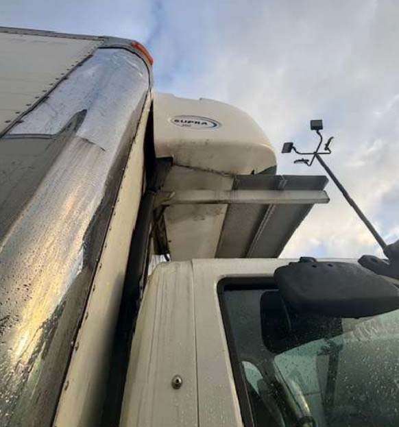 2020 International MV607 Reefer Box Truck - Image 3