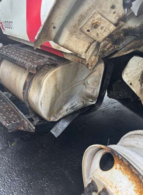 2020 International MV607 Reefer Box Truck - Image 7