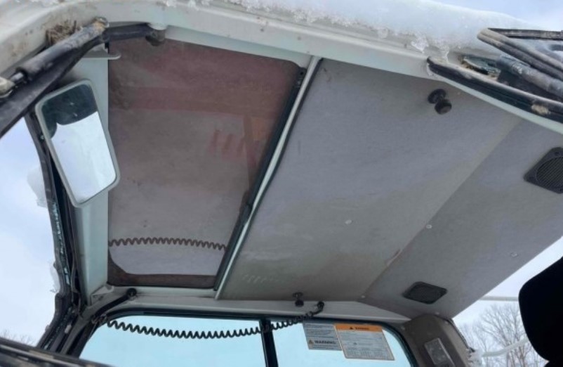 2020 Takeuchi TB290 Excavator - Image 14