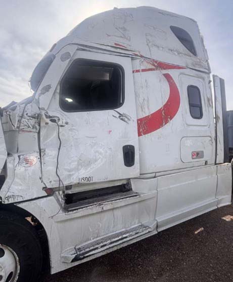 2022 Freightliner New Cascadia - Image 2