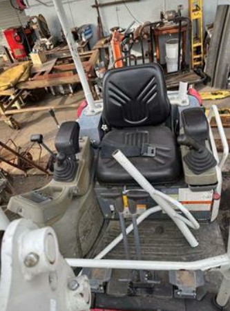 2022 Takeuchi TB216R Mini Excavator - Image 11