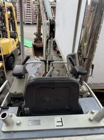 2022 Takeuchi TB216R Mini Excavator - Image 15