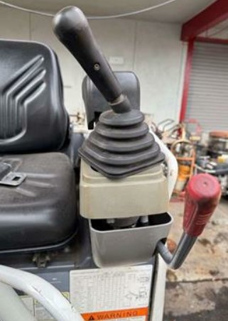 2022 Takeuchi TB216R Mini Excavator - Image 17