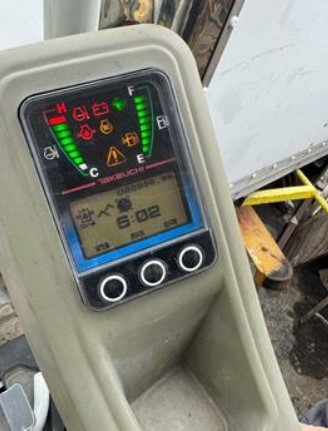 2022 Takeuchi TB216R Mini Excavator - Image 19