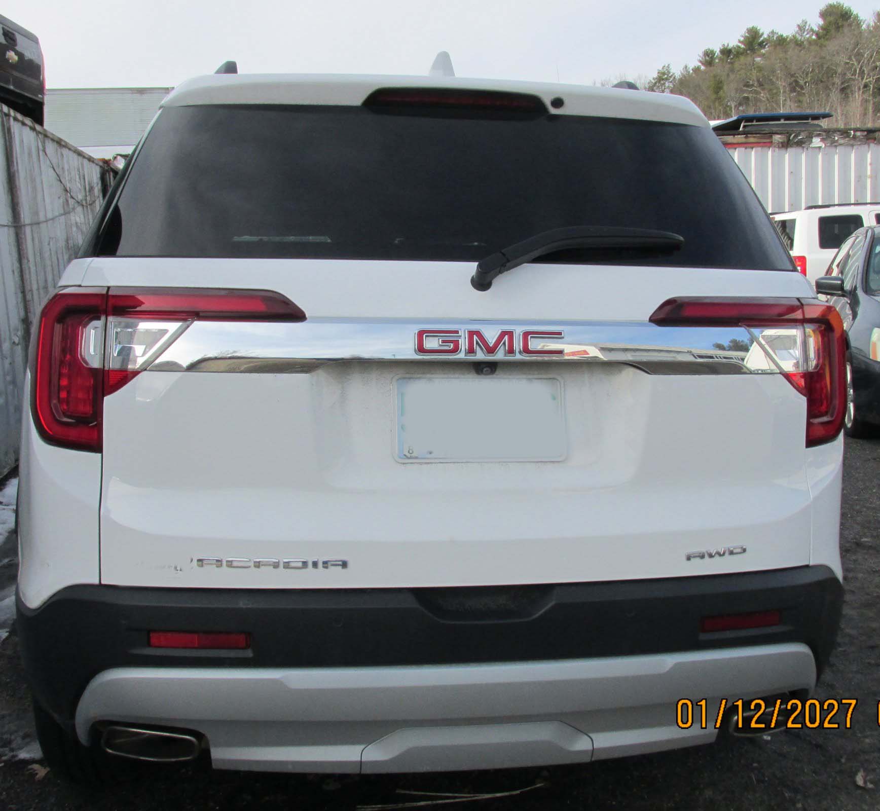 2022 GMC Acadia - Image 7