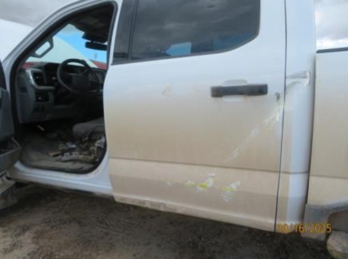 2023 Ford F-350 XL - Image 11