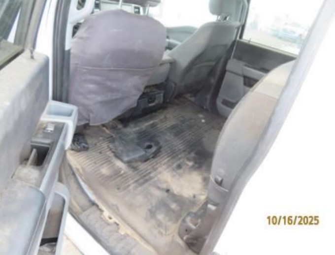 2023 Ford F-350 XL - Image 14