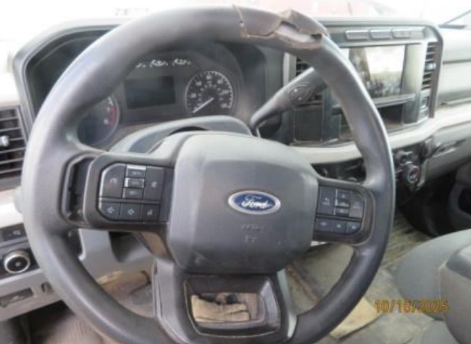 2023 Ford F-350 XL - Image 15