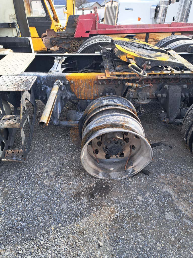 2023 Freightliner Cascadia - Image 8