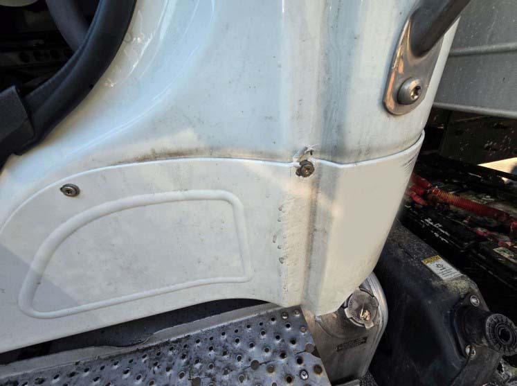 2023 Freightliner M2 Box Truck - Image 8