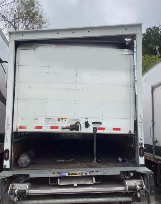 2023 International MV607 Box Truck - Image 8