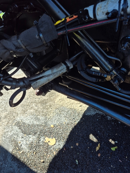 2023 Peterbilt 520 with EZ Pack Goliath G400 28XD Rear Loader Body - Image 15