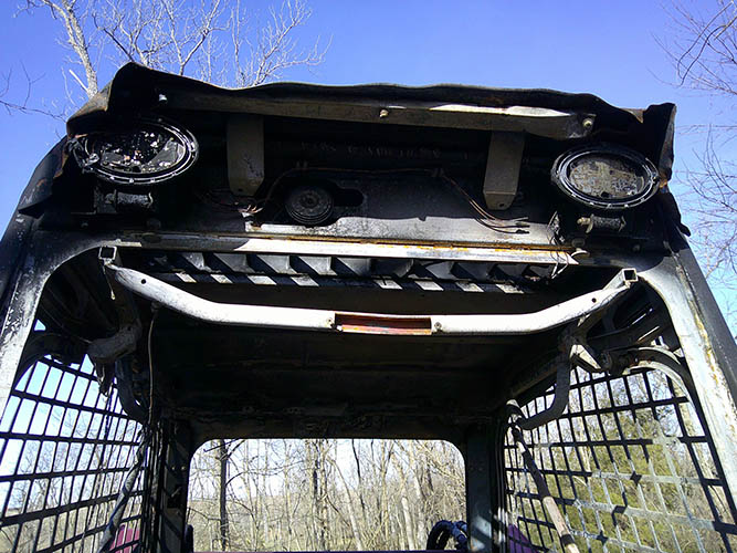 2023 Takeuchi TL12V2 Skid Steer - Image 17