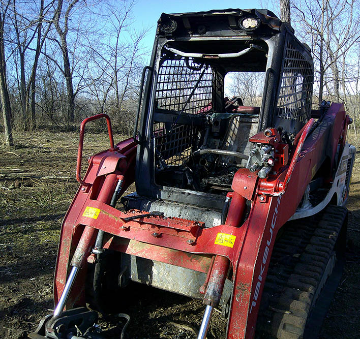 2023 Takeuchi TL12V2 Skid Steer - Image 6