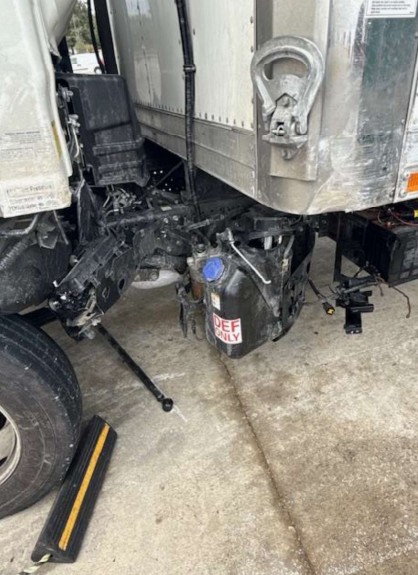 2024 Chevrolet 4500XD Reefer Box Truck - Image 2