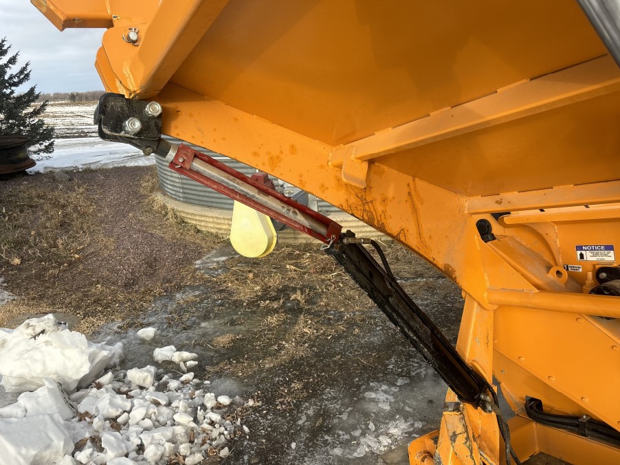 2024 Fair Manufacturing 7830TD Bale Processor - Image 3