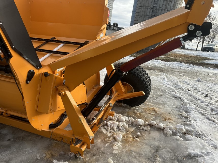 2024 Fair Manufacturing 7830TD Bale Processor - Image 5