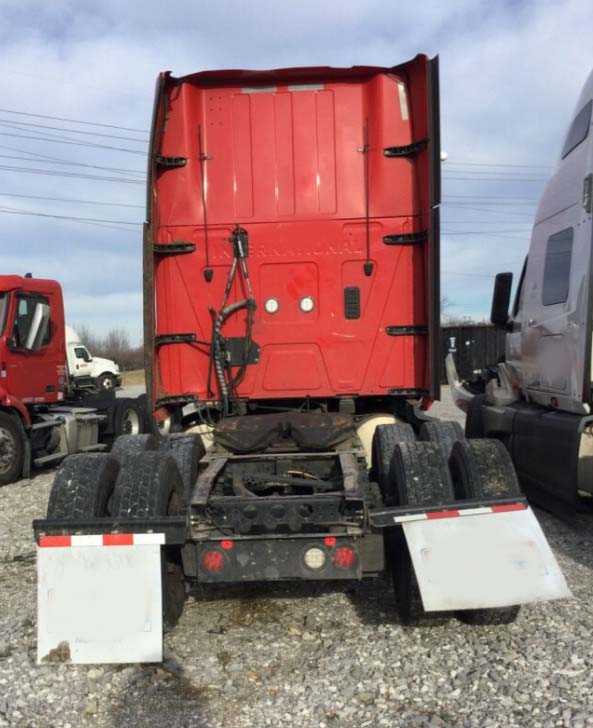 2024 International LT62F - Image 12